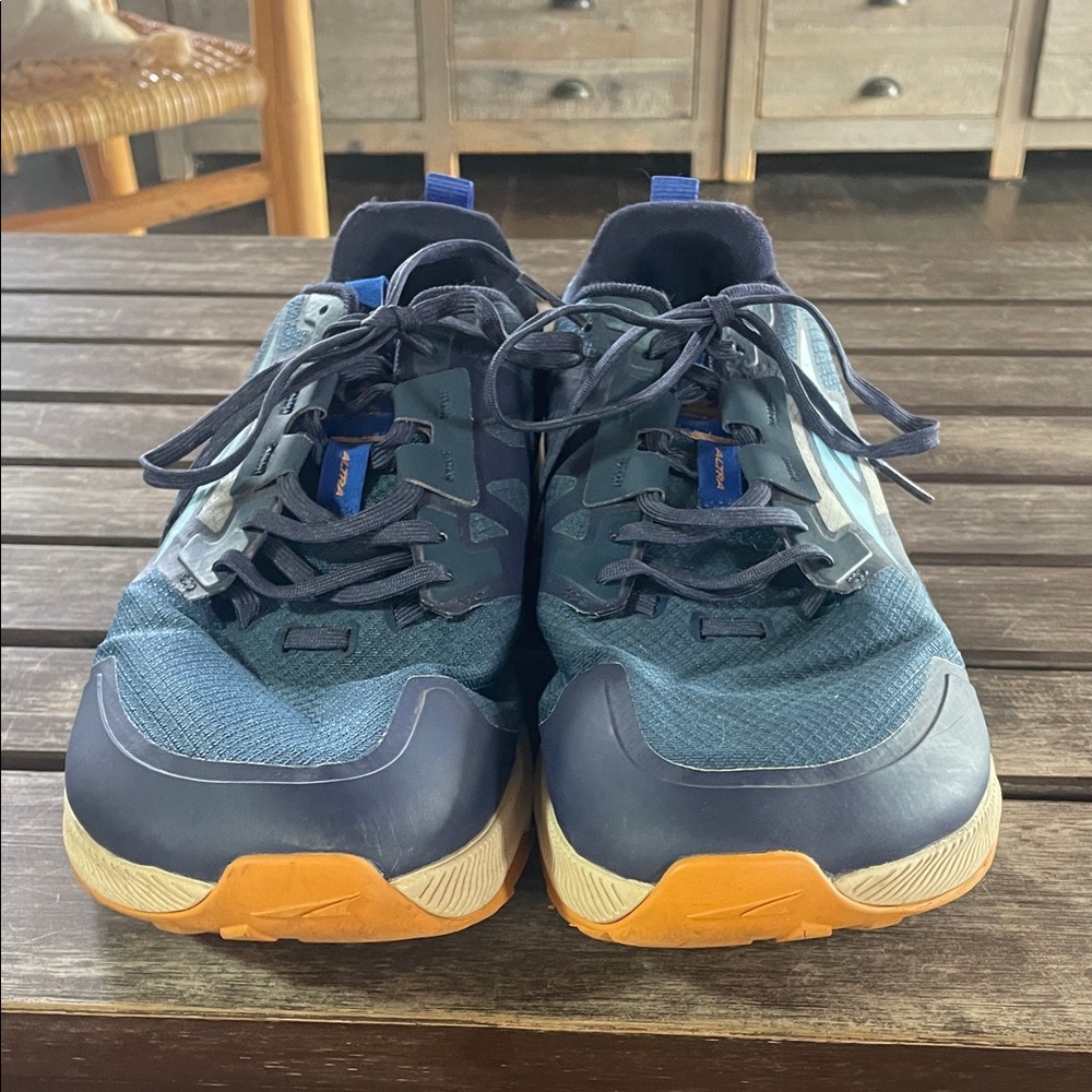 Altra Lone Peak Men’s Athletic Shoes